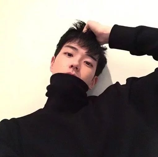 甄萱云维